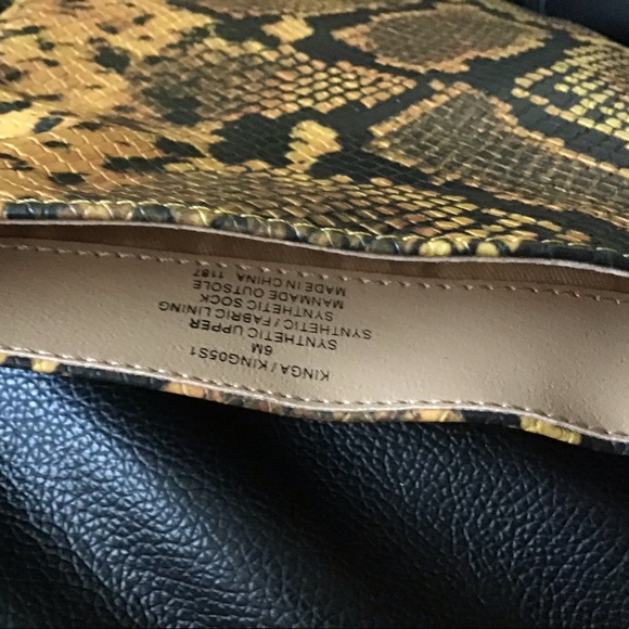 1 DAY OFR 🆕STEVE MADDEN KIGO EMBOSSED 6,6.5,7.5 - Picture 13 of 15